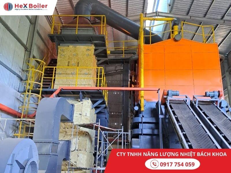 trong dây chuyền sản xuất